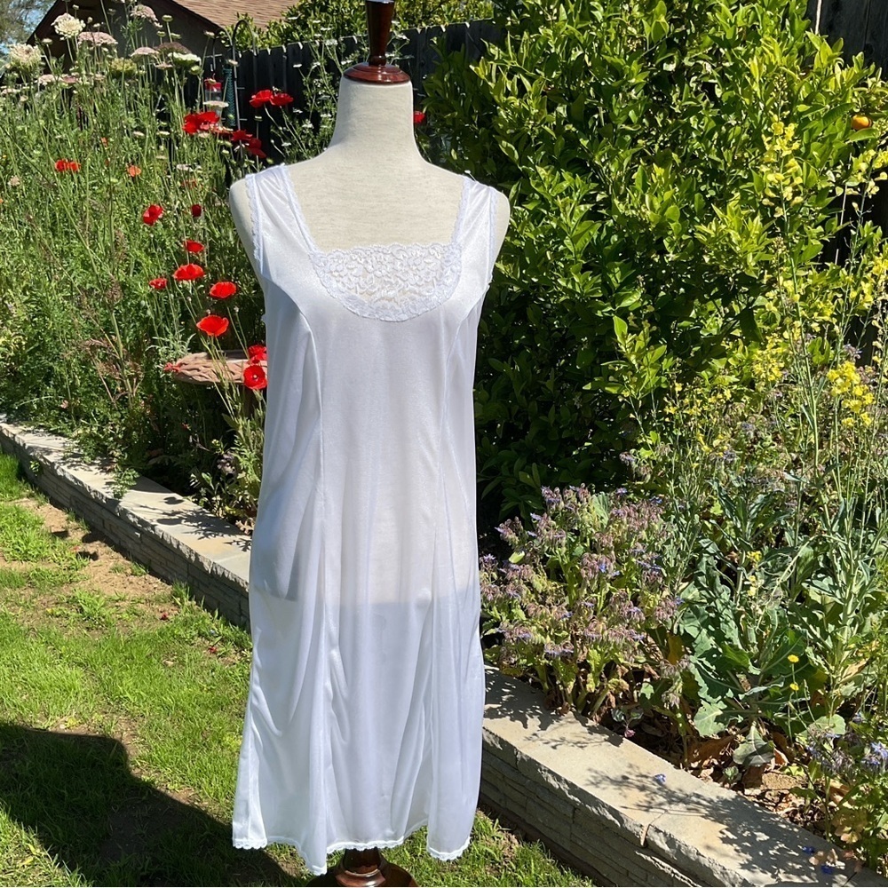 Vintage Full Slip Size Small Anthony Richards White Lace Wedding Nightgown #A